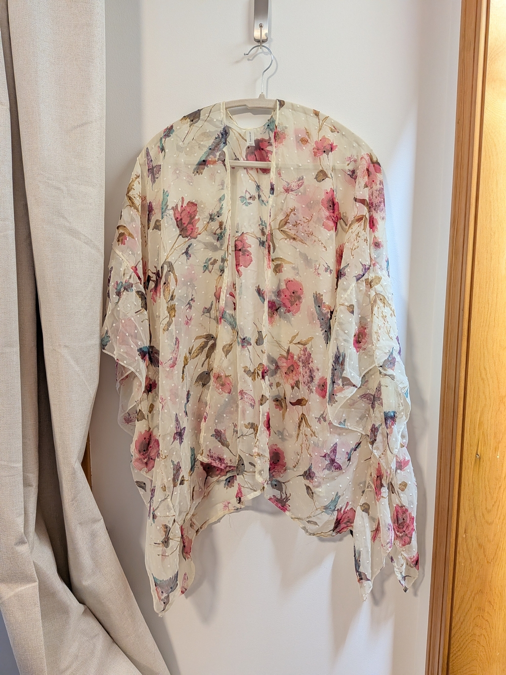 Francesca's Melanie Floral Swiss Dot Kimono Ivory